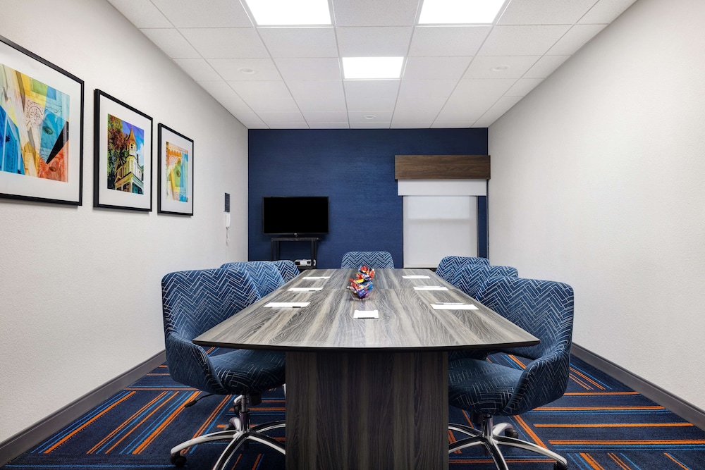 Hampton Inn Natchitoches - photo 36