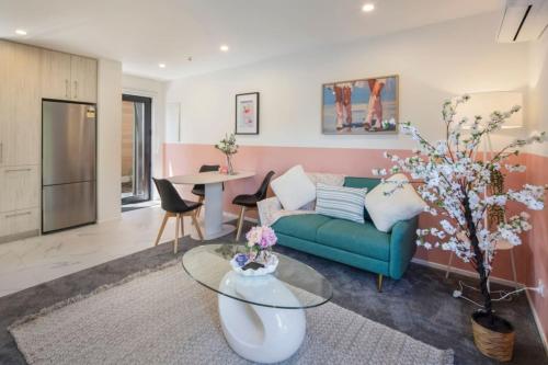 Biddle Cres Elegance in Lower Hutt, New Zealand