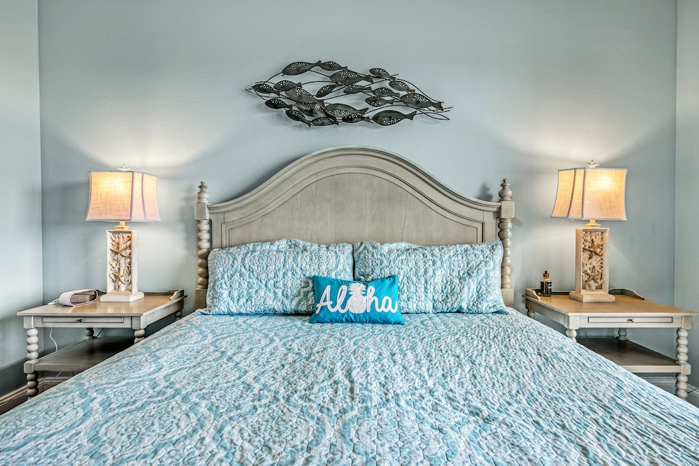 Laketown Wharf Resort by Aneliya's Rentals - photo 20