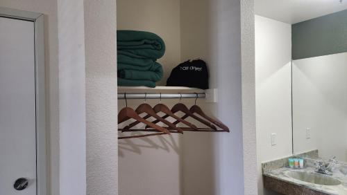 Antlers Inn - photo 22