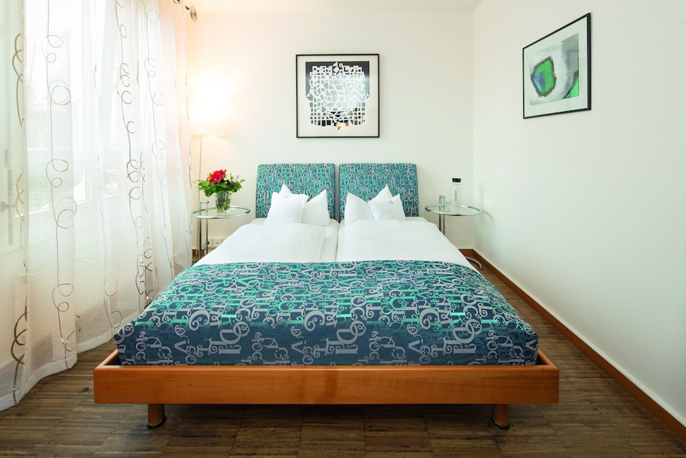 Business & Art Hotel Markgraf — hotel in Teningen