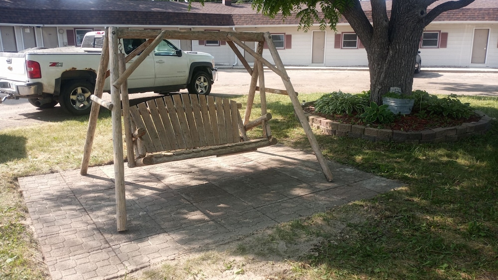 White Valley Motel - photo 16