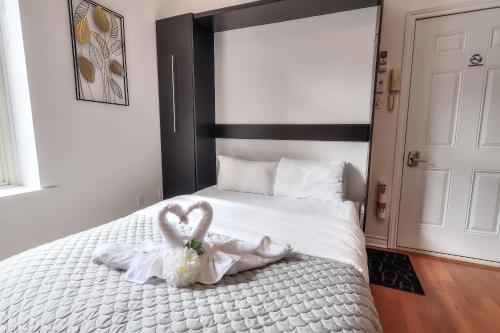 Fox Aparthotel 9 min of Palais Des Congres II in Montreal, Canada