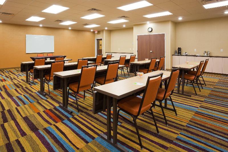Fairfield Inn & Suites by Marriott St. Paul Northeast - photo 35