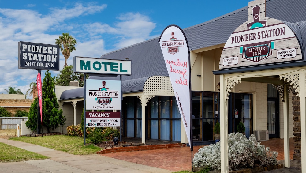 Pioneer Station Motor Inn in Swan Hill, Australia