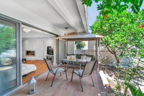 Veranna Lux Apartment — 4-Star Luxury Hotel in Ialysos, Greece