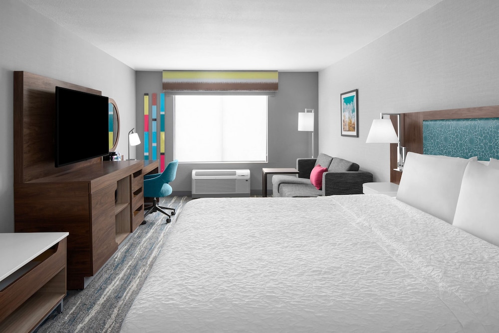 Hampton Inn Phoenix Biltmore - photo 20