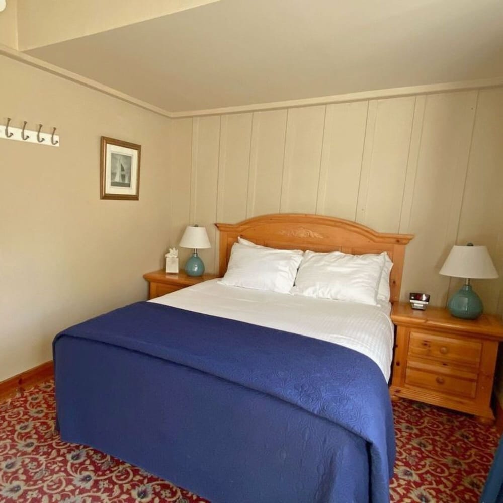 Jenner Inn - photo 11
