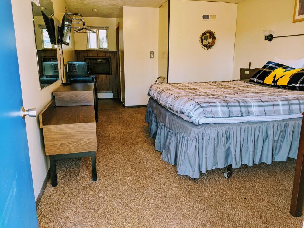 In Town Inn - photo 7