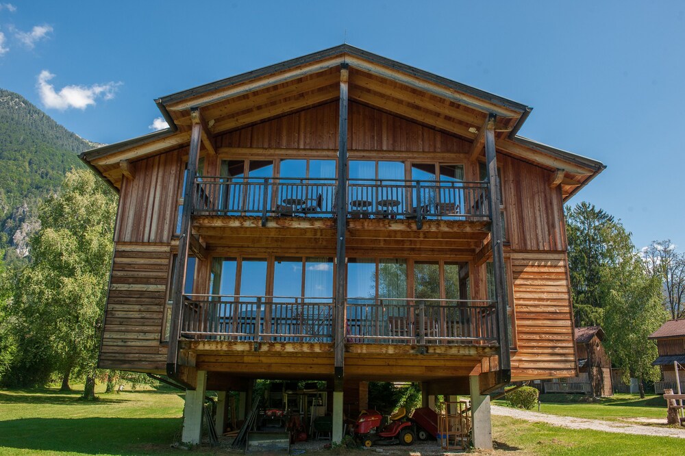 Lake Resort Pressegger See — 4-Star Luxury Hotel in Hermagor, Austria