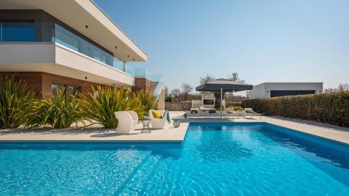Villa Old Olive VII by Vivi Rent — 4-Star Luxury Hotel in Vodnjan, Croatia