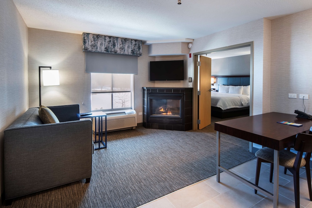 Hampton Inn & Suites Chicago Lincolnshire - photo 26