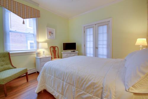 The Inn on the Ocean - photo 20