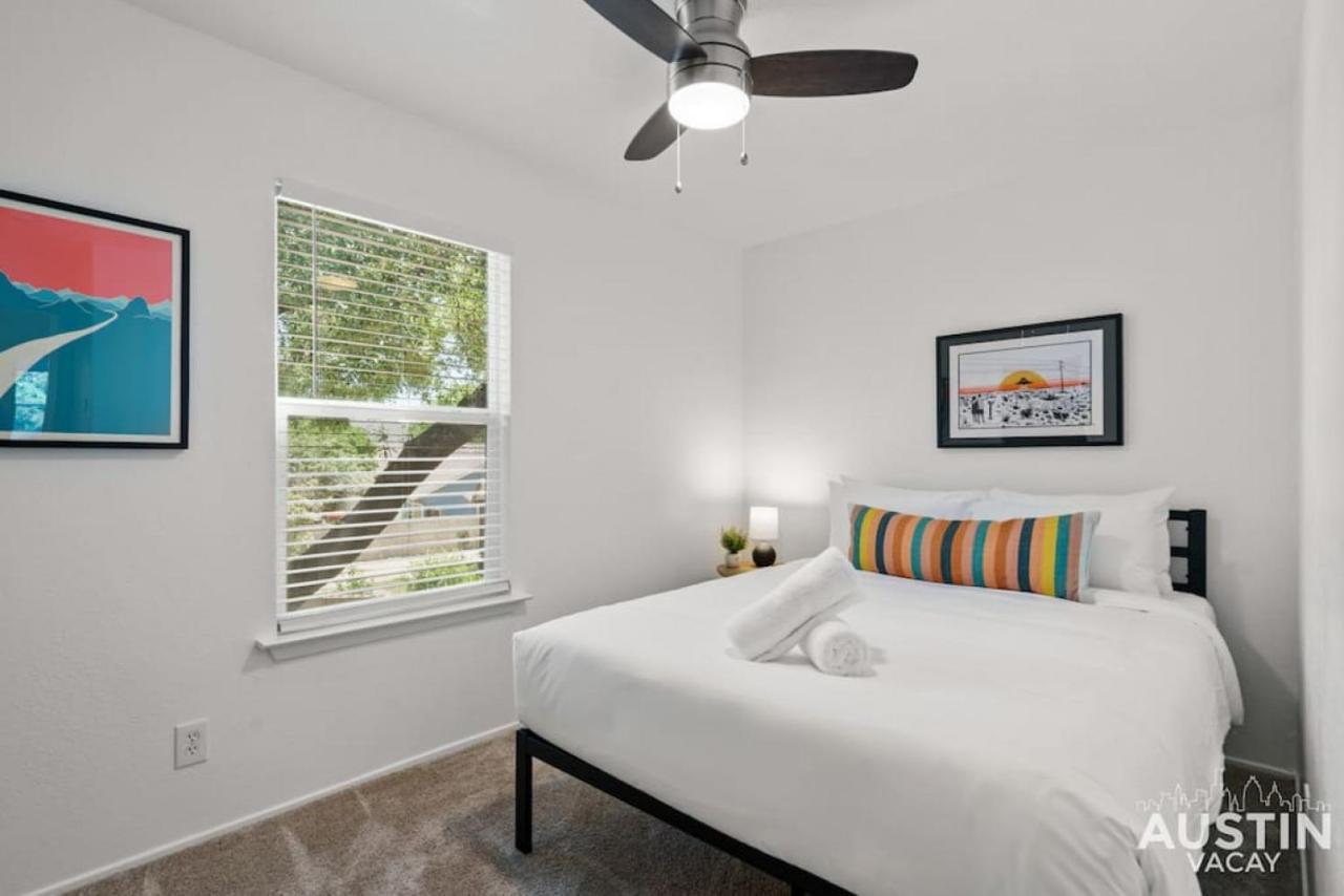 Recently Renovated E Austin Duplex and Free Parking — Austin — photo 5