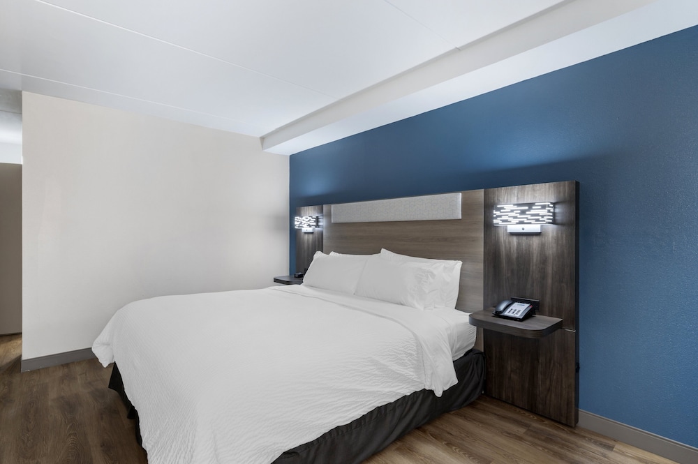 Holiday Inn Express Greencastle by IHG - photo 14