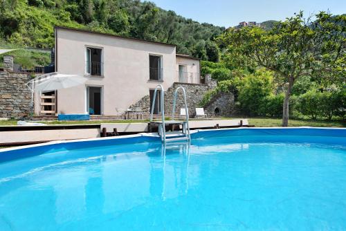 Villa Nespolo — 4-Star Luxury Hotel in Levanto, Italy