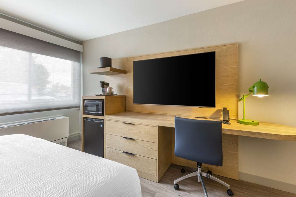 Best Western Plus Butte Plaza Inn - photo 11
