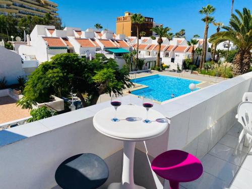 Beach Bungalow Holiday Home — 4-Star Luxury Hotel in Adeje, Spain