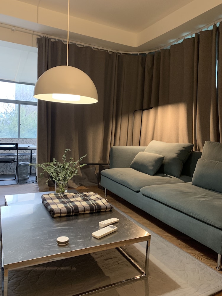 Dmyk - carbon neutral hotel in Seoul