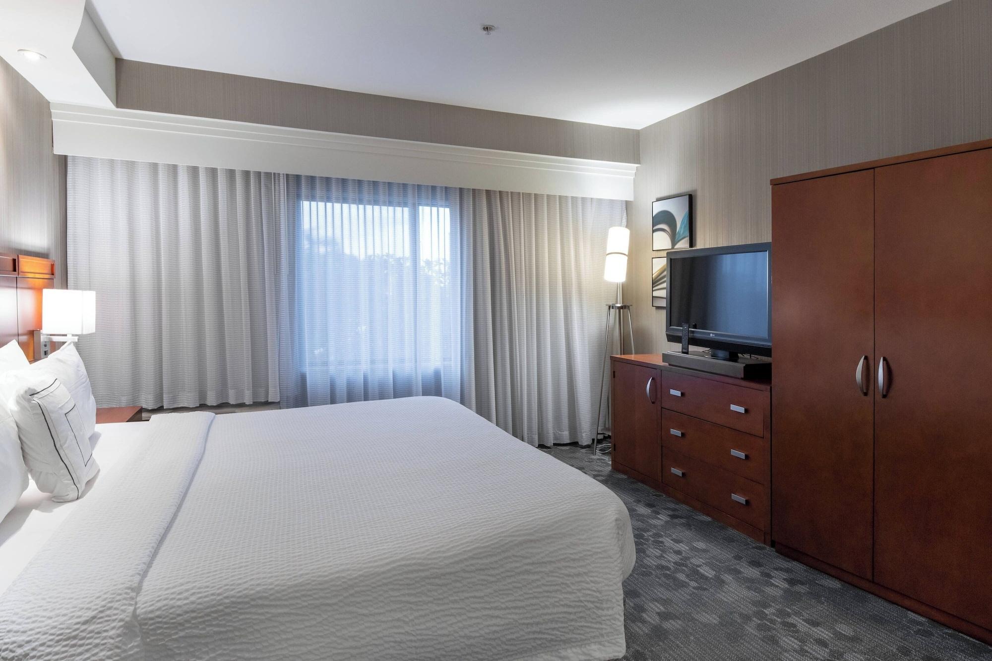 Courtyard by Marriott Fort Worth West at Cityview - photo 8