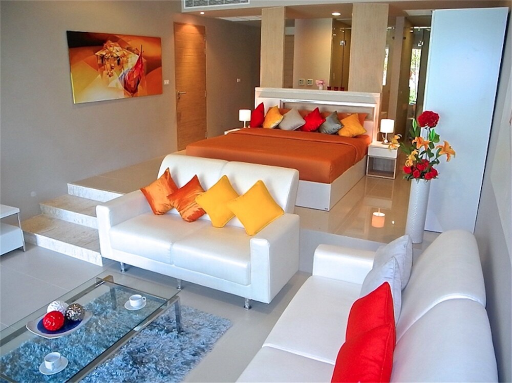 The Ark Karon 1 Bedroom Apartment Pool Level — 4-Star Luxury Hotel in Phuket, Thailand