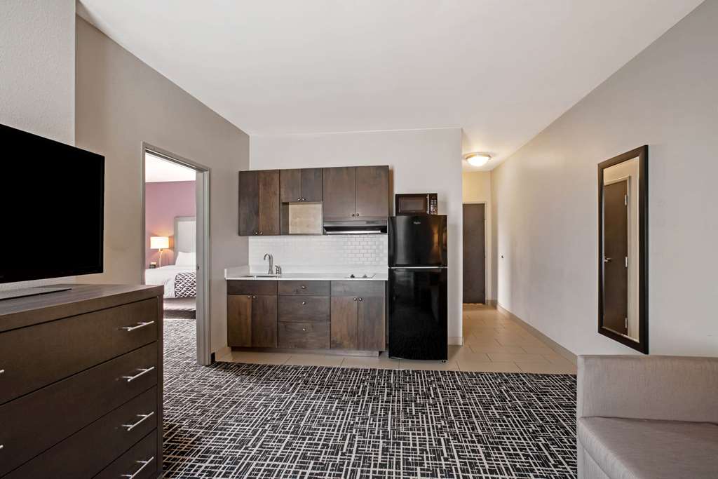La Quinta Inn & Suites by Wyndham York - photo 27
