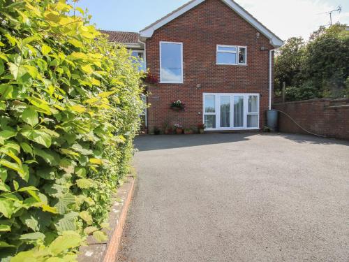 Plum Hill Apartment — 4-Star Luxury Hotel in Oswestry, United Kingdom