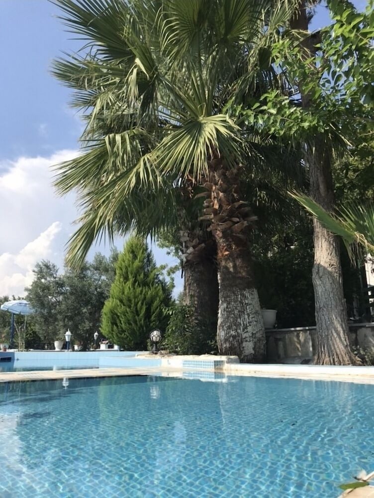 Cumhur Yesilirmak Butiqe Hotel in Dikili, Turkey