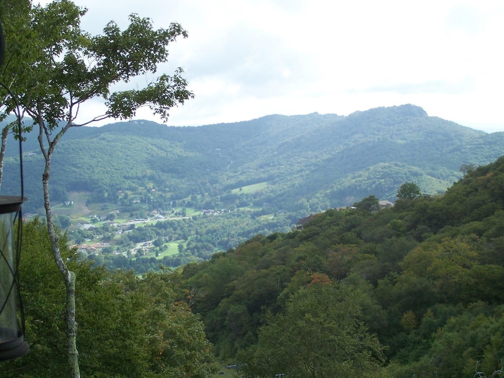 Sugar Ski & Country Club Unit 234 Silver in Banner Elk, United States