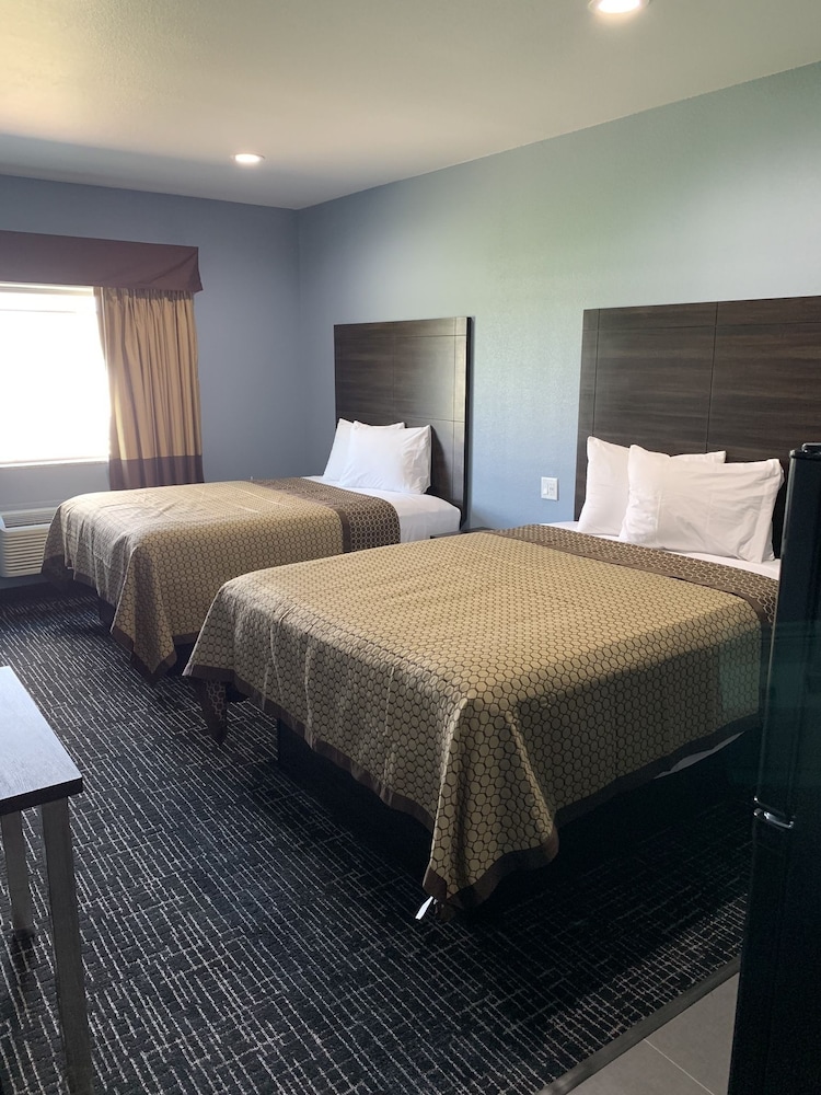 Scottish Inns and Suites Scarsdale - photo 7