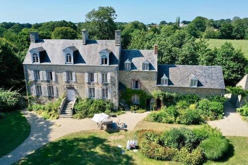 Manoir Charme Baie Mont St Michel - carbon neutral hotel in Unknown City