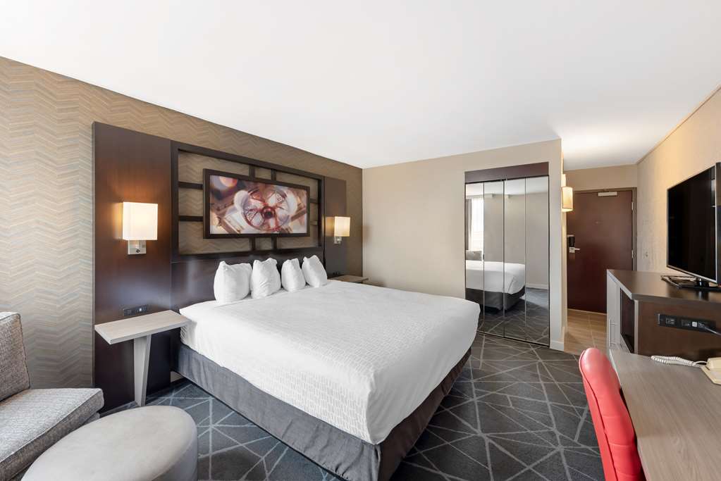 Best Western Plus Austin Central - photo 13