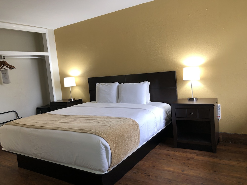 Ocean Reef Hotel - photo 15