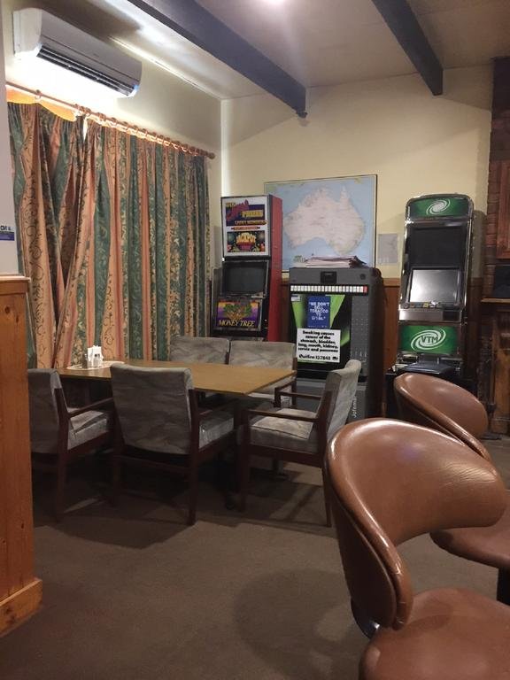Royal Hotel Snake Valley — Ballarat — photo 4