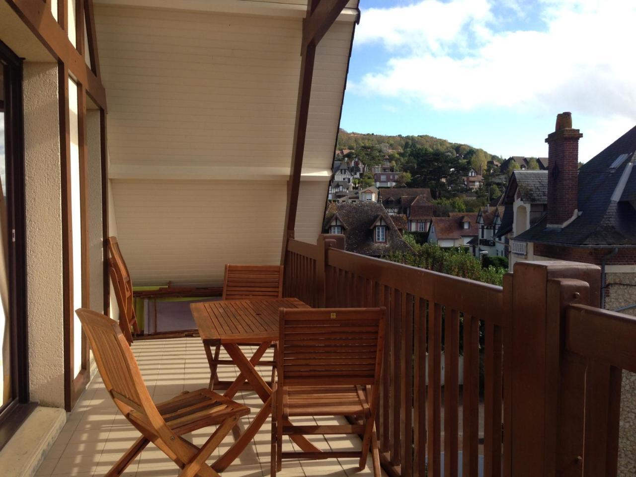 Appartements Blonville Centre — 4-Star Luxury Hotel in Blonville-Sur-Mer, France