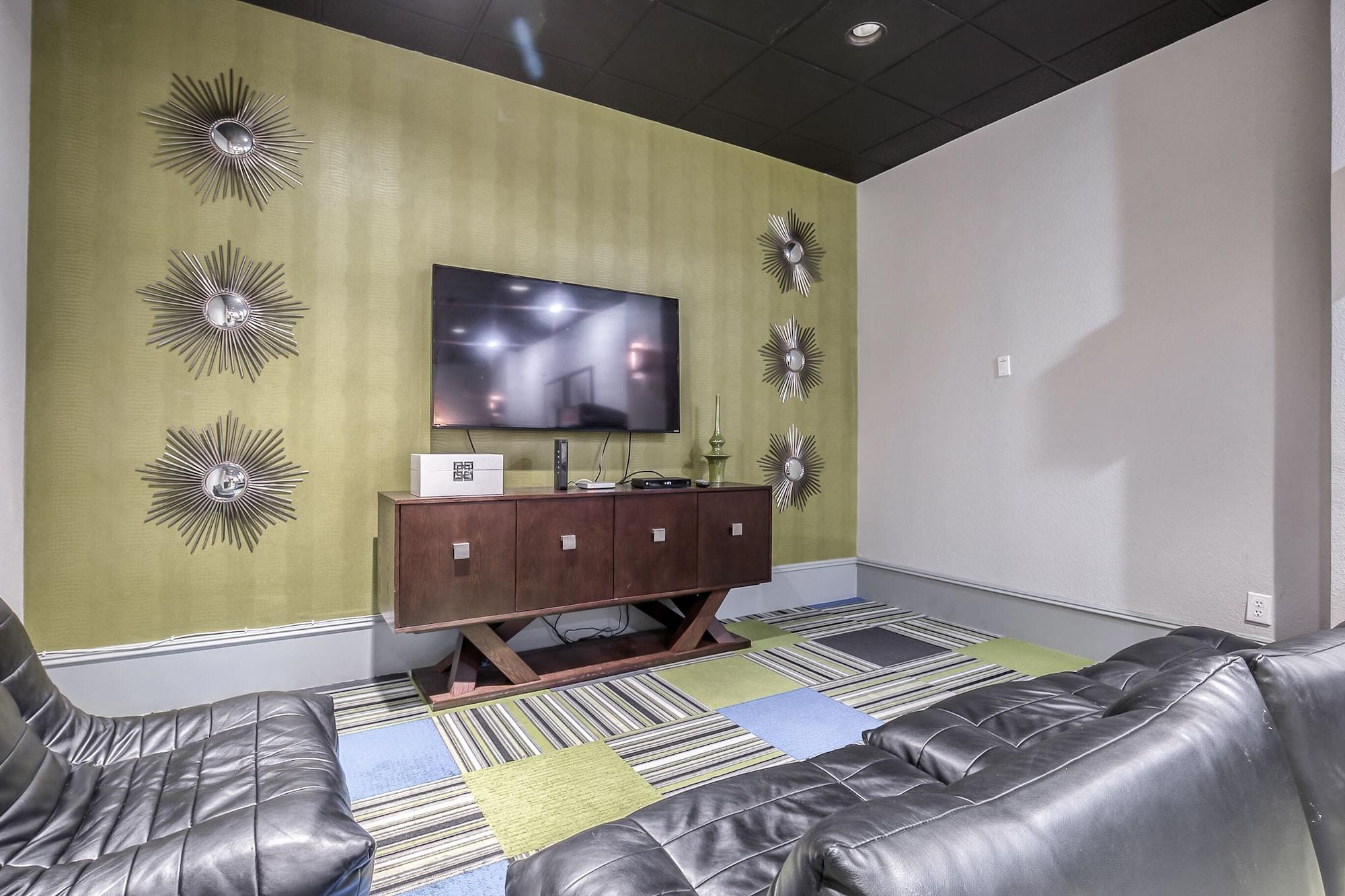 Modern Uptown Dallas Stay by Amyfinehouse - photo 21