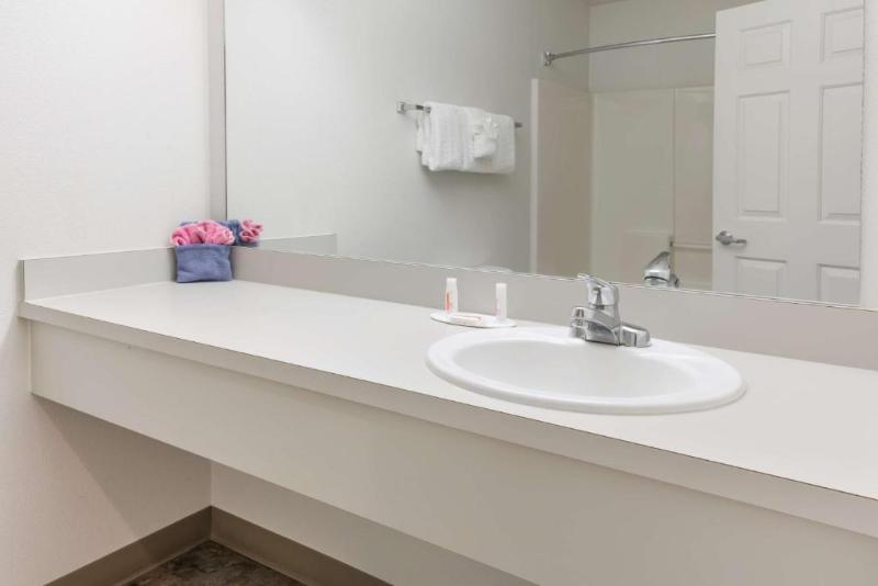 Travelodge by Wyndham Depoe Bay - photo 14