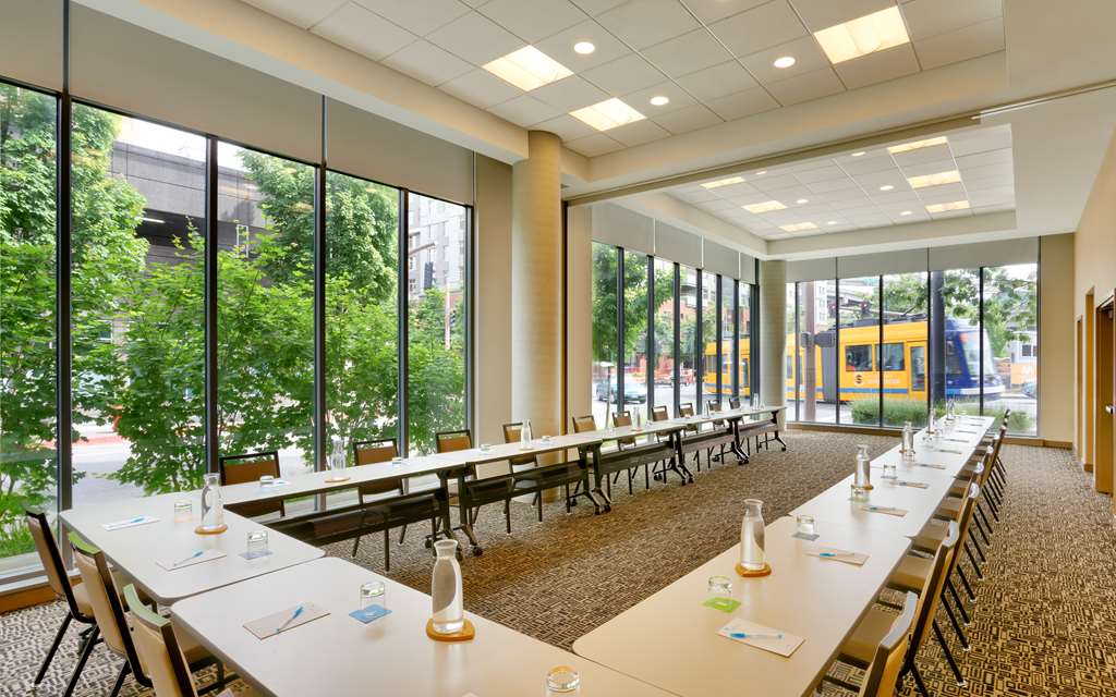 Hyatt House Portland Downtown - photo 59
