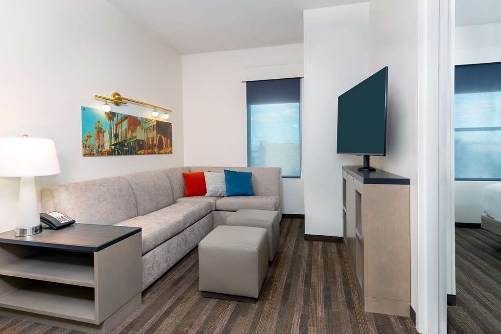 Hyatt House Tampa Airport Westshore - photo 10