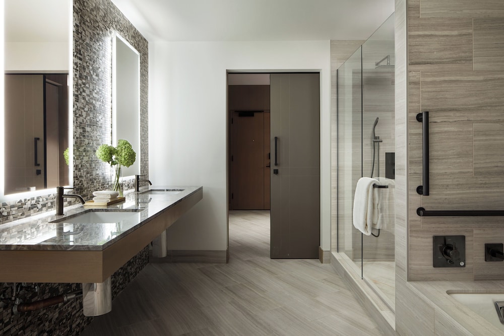 Intercontinental Hotels Seattle Bellevue By IHG - photo 34