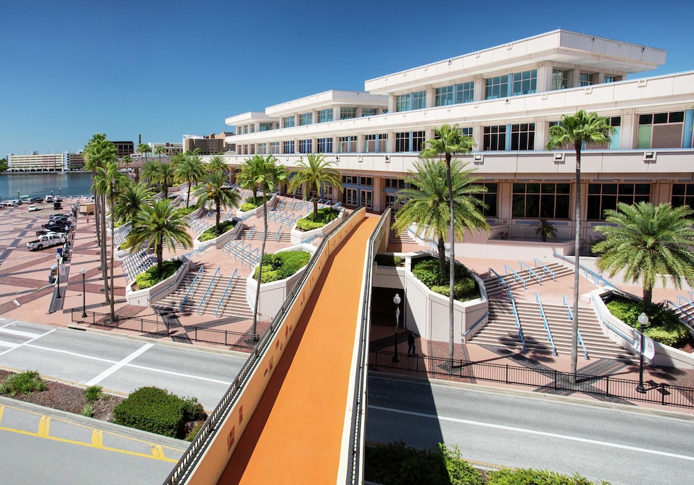 Embassy Suites by Hilton Tampa Downtown Convention Center - photo 98