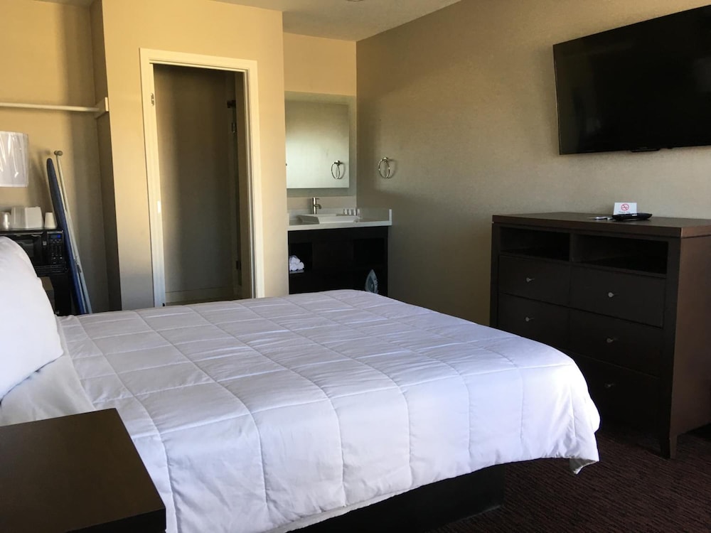 Vallejo Inn - photo 22