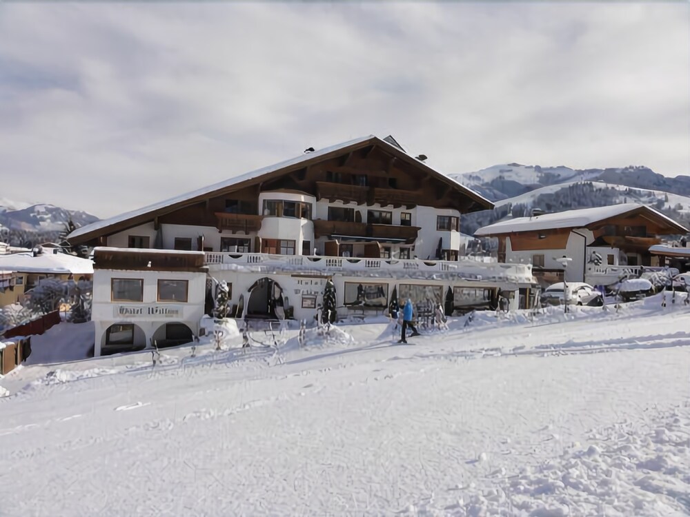 Ferienhaus Willms am Gaisberg — 4-Star Luxury Hotel in Kirchberg In Tirol, Austria