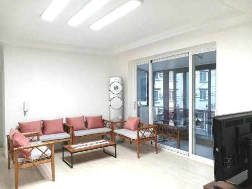 Elle House 2 — 4-Star Luxury Hotel in Jeonju, South Korea