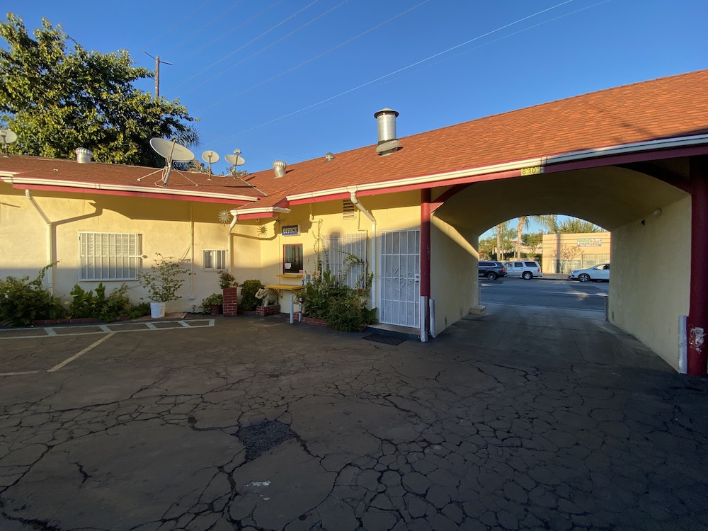 Sands Inn - photo 15