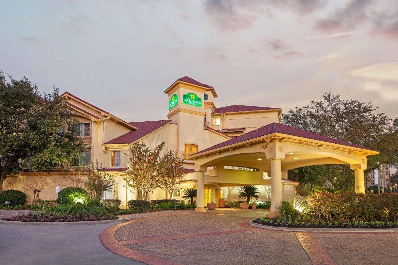 La Quinta Inn & Suites Houston Galleria Area - photo 2
