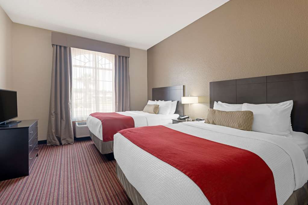 Best Western Plus Bradbury Inn & Suites - photo 8