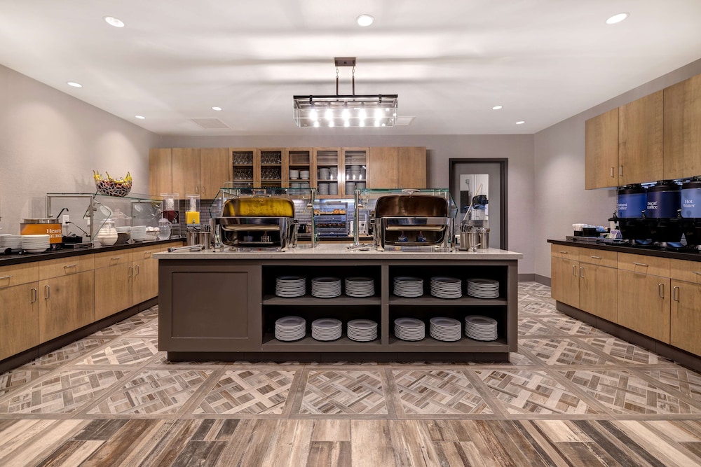 Homewood Suites by Hilton Oak Creek Milwaukee - photo 32