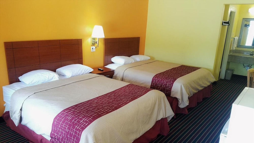 Roadway Inn - photo 13