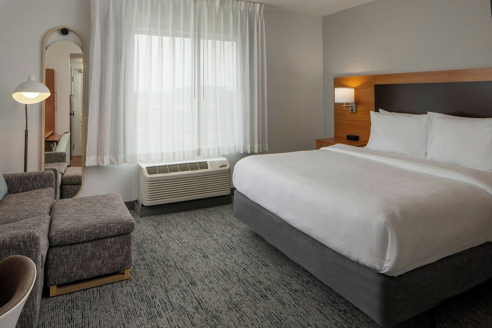 TownePlace Suites Huntsville West Redstone Gateway - photo 6